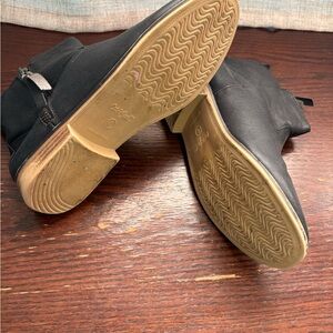 Cat & Jack Black Leather Ankle Boots